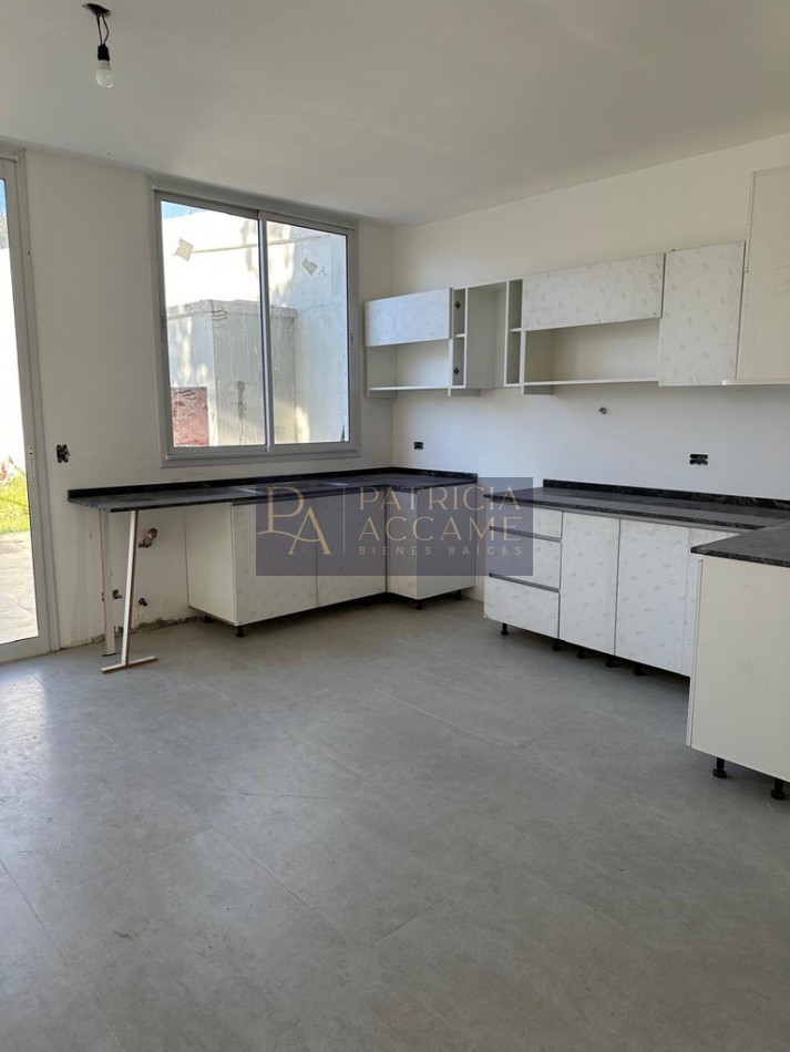 Duplex a estrenar, 4 ambientes al frente